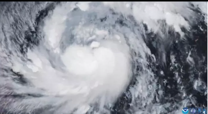 100 Ribu Orang Dievakuasi di Filipina Saat Topan Super Fung-Wong Dekati Daratan